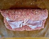 Foto del passaggio 4 della ricetta Polpettone con uova sode