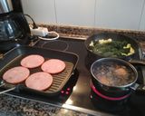 Foto del paso 4 de la receta: Revuelto de espinacas con lomitos