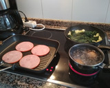 Foto del paso 4 de la receta: Revuelto de espinacas con lomitos