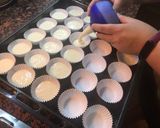 Foto del paso 5 de la receta: Magdalena caseras