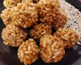 A picture of step 4 of Puffed rice laddu.