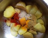 आलू की टूक (Akoo ki tuk recipe in Hindi) रेसिपी चरण 1 फोटो