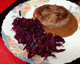 Foto del paso 5 de la receta: Hamburguesa con reducción de Pedro Ximénez y col lombarda estilo chucrut