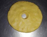 भाजणीचे कोंबडी वडे (bhajneche kombdi vade recipe in marathi) रेसिपी स्टेप 4 फोटो 