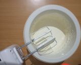 Foto langkah ke 4 dari resep Bolu kukus karakter.