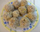 A picture of step 5 of Melty Cheese Rice Balls.
