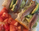 Foto del paso 3 de la receta: Mini bocadillo de aguacate y anchoas de L'Escala
