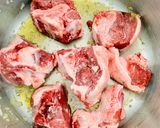 Une image de l'étape 2 de Couscous Agneau.