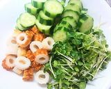 A picture of step 3 of Chikuwa and Daikon Sprouts Tossed in Mayo-Miso Dressing.