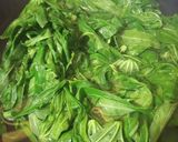 Foto langkah ke 1 dari resep Bulung Gadung Gat-gat (Cincang daun singkong) (khas karo).