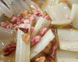 Foto del paso 5 de la receta: Tronquitos de acelgas al ajillo