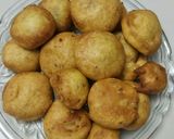 A picture of step 5 of Egg Pakoras.