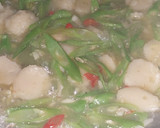 Foto langkah ke 3 dari resep Oseng Buncis Bakso.