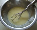 A picture of step 4 of Melon Mousse.
