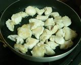 A picture of step 3 of Gently Flavored Sour Chicken.