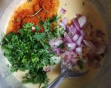 चीजी बेसन चीला (cheesy besan cheela recipe in hindi) रेसिपी चरण 2 फोटो