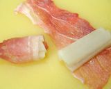 A picture of step 3 of Pork-Wrapped Daikon Radish with Yakiniku Sauce.