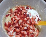 Foto del paso 4 de la receta: Torta Integral de frutillas y almendras