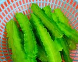 Hình bước làm 1 của món Thịt bò xào đậu rồng
