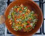 Foto del paso 2 de la receta Mejillones en salsa zamorana