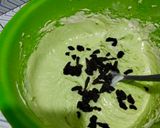 Foto langkah ke 5 dari resep Bolu kukus pandan kismis.