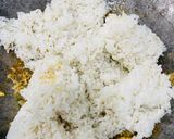 Foto langkah ke 4 dari resep Nasi Goreng Telor Mata Sapi.