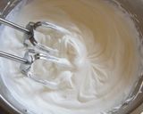 A picture of step 5 of Blueberry Cheese Mousse.