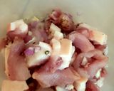 Hình bước làm 1 của món Thịt ba chỉ kho trứng cút