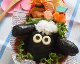 A picture of step 3 of Shaun the Sheep Character Bento.