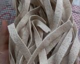 A picture of step 3 of Whole-wheat salmon pasta.