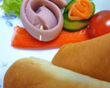 A picture of step 5 of Deluxe Kamaboko Flowers.