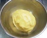 A picture of step 5 of Melon Bread Cookie Dough.