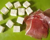 A picture of step 4 of Western Style Temarizushi (Ball Shaped Sushi) with Cured Ham and Cheese.