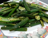 A picture of step 1 of Achari Dahi Bhindi.