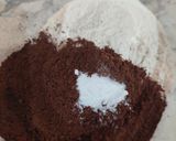 Foto langkah ke 4 dari resep Cup Cake Moist Ekonomis.