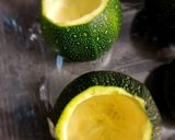 Une image de l'étape 1 de °Courgettes farcies°.
