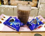 A picture of step 3 of Oreo shake.