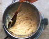 Foto del paso 1 de la receta: Espaguetis con espirales de zanahoria, champiñones y queso al horno
