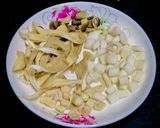 Hình bước làm 1 của món Cơm mít chiên nấm