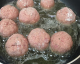 Foto del paso 3 de la receta: Albóndigas con salsa al estilo de mi padre 💃🏻
