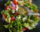 A picture of step 4 of Mediterranean Chickpeas Salad.