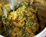 ग्रीन मसाला एग करी / पालक करी (Green masala egg curry / palak curry recipe in hindi) रेसिपी चरण 10 फोटो