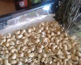 A picture of step 2 of Vickys Herby Roasted Cashew Nuts, Gluten, Dairy, Egg & Soy-Free.