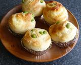 A picture of step 10 of Edamame and Cheese Rolled Bread.