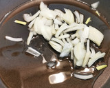 Foto del paso 2 de la receta: Bomba de "La Cova Fumada" (Barceloneta)