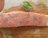 Foto del paso 1 de la receta: Salmón con costra de almendra