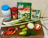 Foto langkah ke 2 dari resep Asem Pedas Kepala Salmon.