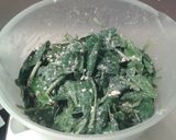A picture of step 2 of Spinach pie.