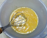 A picture of step 2 of Wakame Seaweed Chawanmushi (Egg Custard).