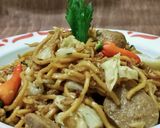 Foto langkah ke 5 dari resep Mie Goreng Jawa.